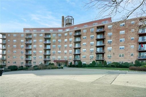 Image 1 of 28 for 1 Lakeview Drive #2R in Westchester, Peekskill, NY, 10566