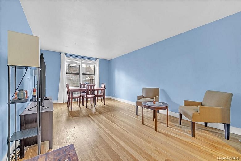 2830 Briggs Avenue #4F