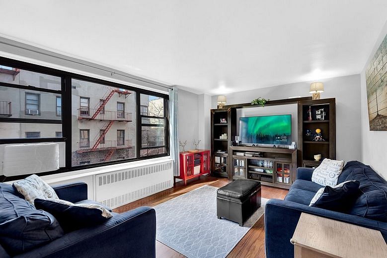 2835 Webb Avenue #5B