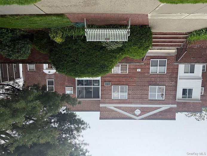 284 Central Avenue #D-6