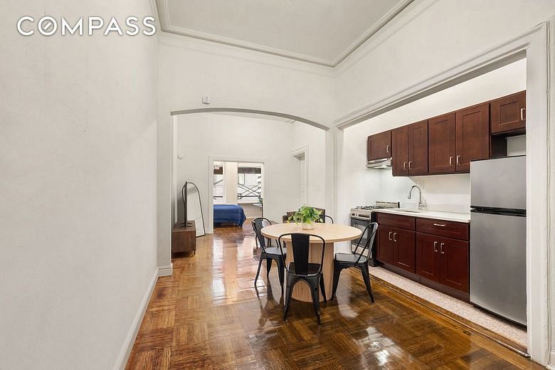 284 Fifth Avenue #3F