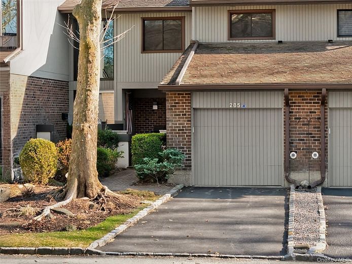 285 Carriage House Drive