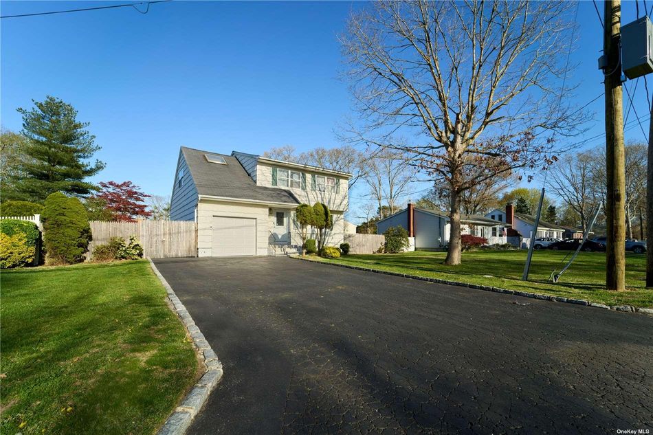 Image 1 of 20 for 287 N Titmus Drive in Long Island, Mastic, NY, 11950