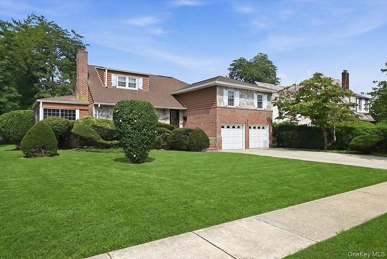 288 Brower Avenue