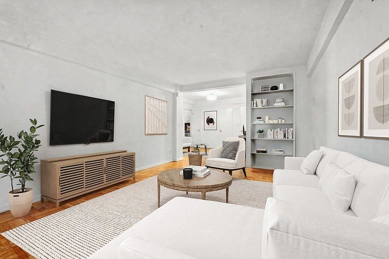 288 Lexington Avenue #4E