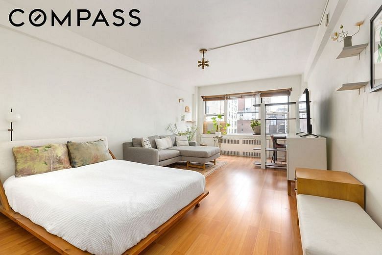 288 Lexington Avenue #8D
