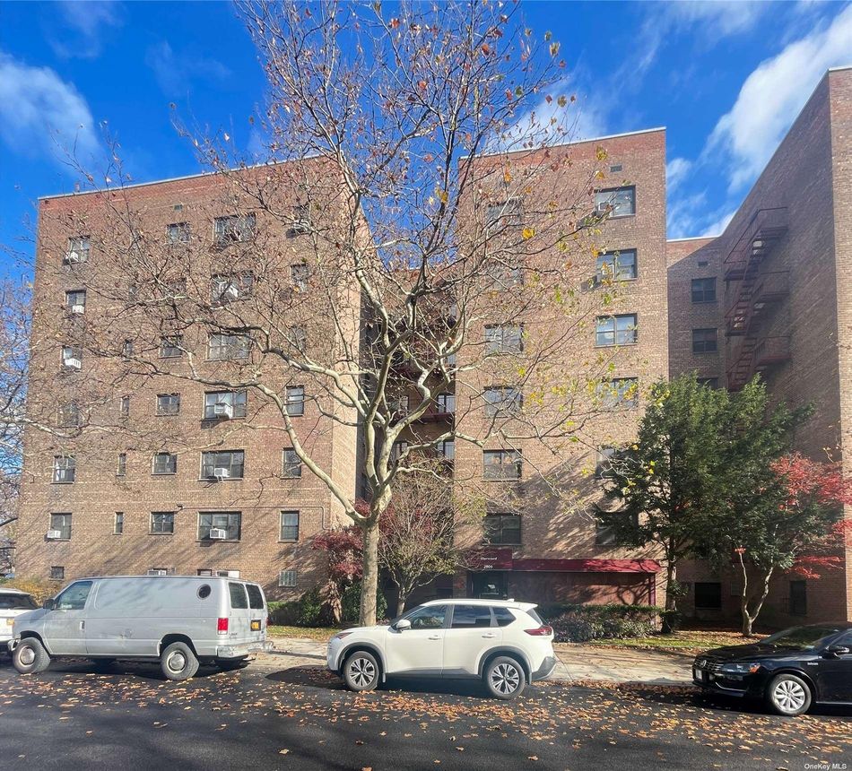 Image 1 of 9 for 29-09 137th Street #4L in Queens, Flushing, NY, 11354