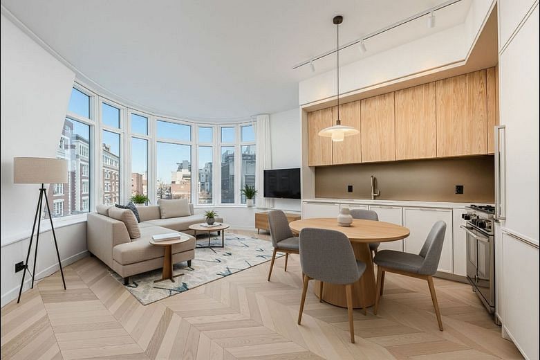 29-18 41st Avenue #5C