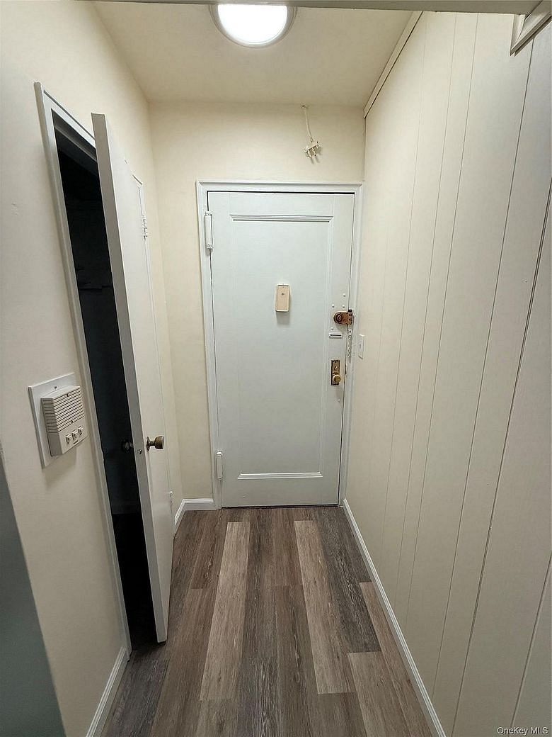 29 Abeel Avenue #4A