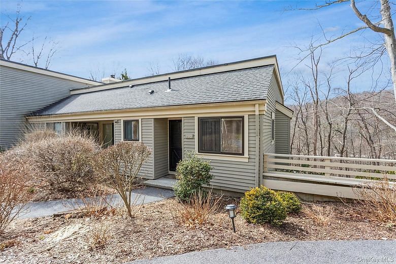 29 Heritage Hills #29D