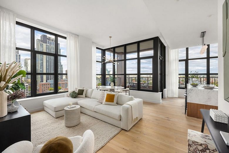 29 Huron Street #12DE