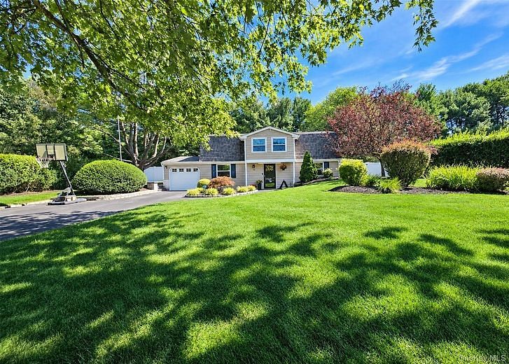 29 Ivy League Lane