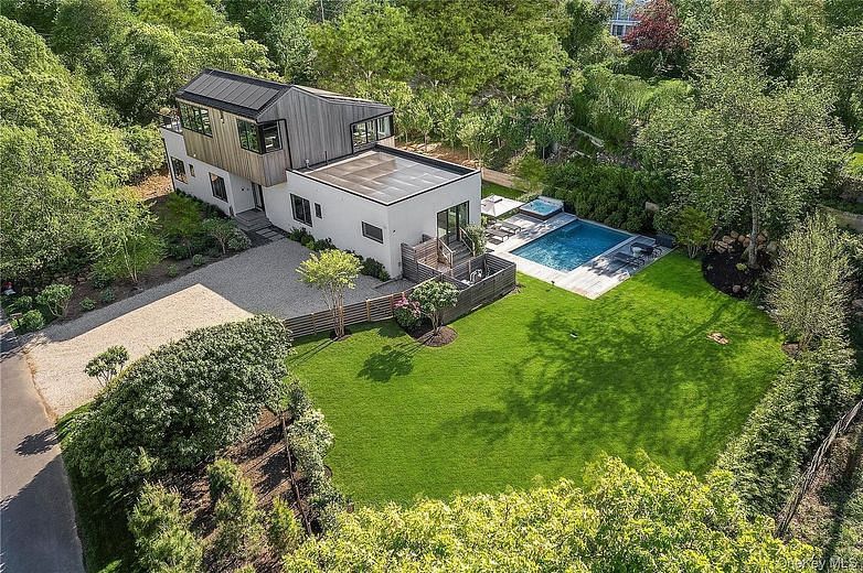 29 Monroe Drive