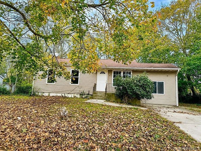 29 Pace Avenue