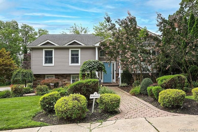 29 Puritan Lane