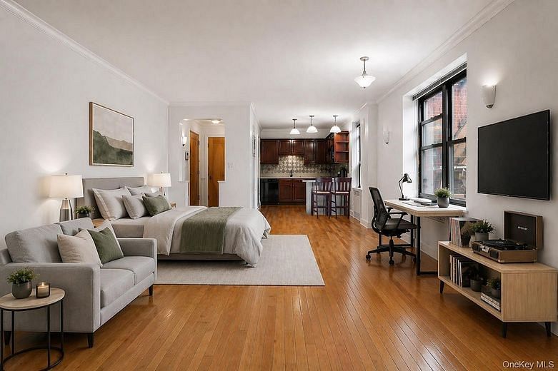 290 Of The Americas #4E