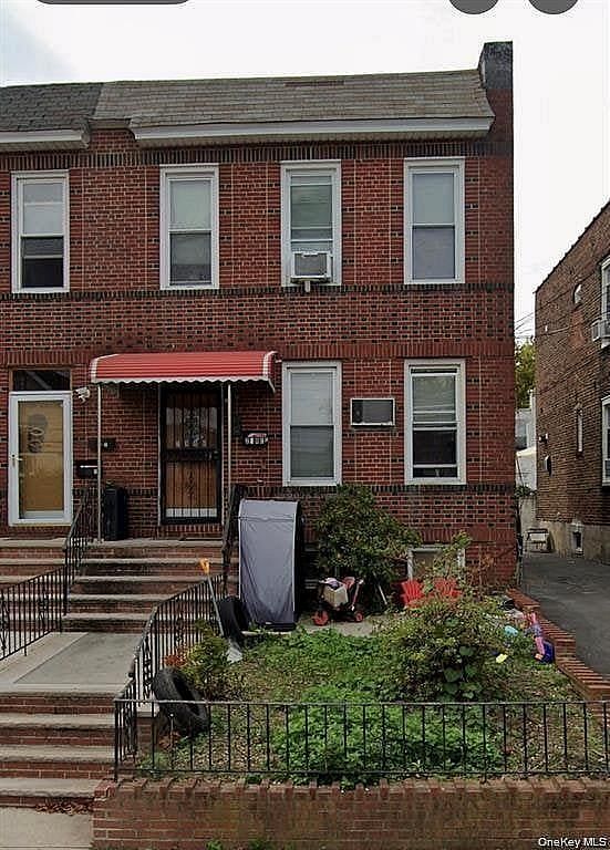 2906 200th Street