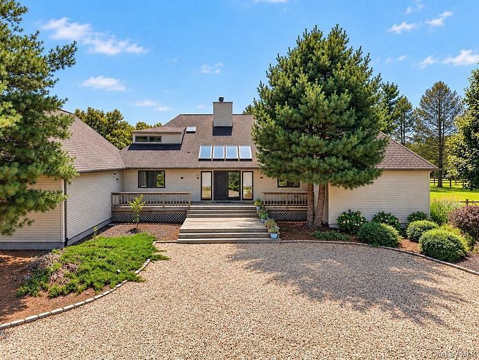 291 Deep Hole Road