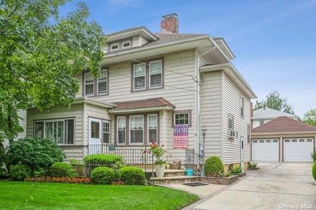Image 1 of 30 for 10 Adams Street in Long Island, Floral Park, NY, 11001