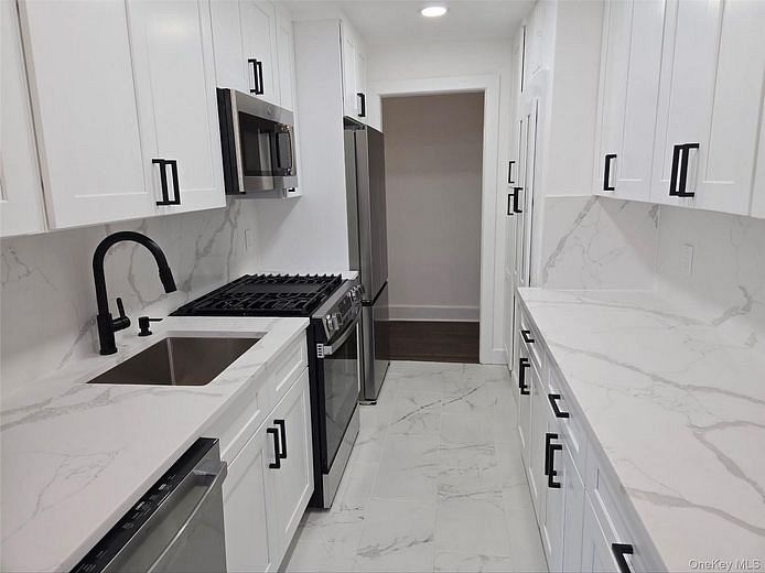 292 Main Street #5H
