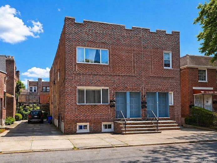 2925 200th Street