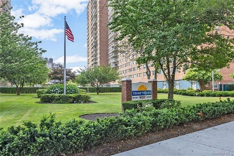 2928 W 5th Street #2C