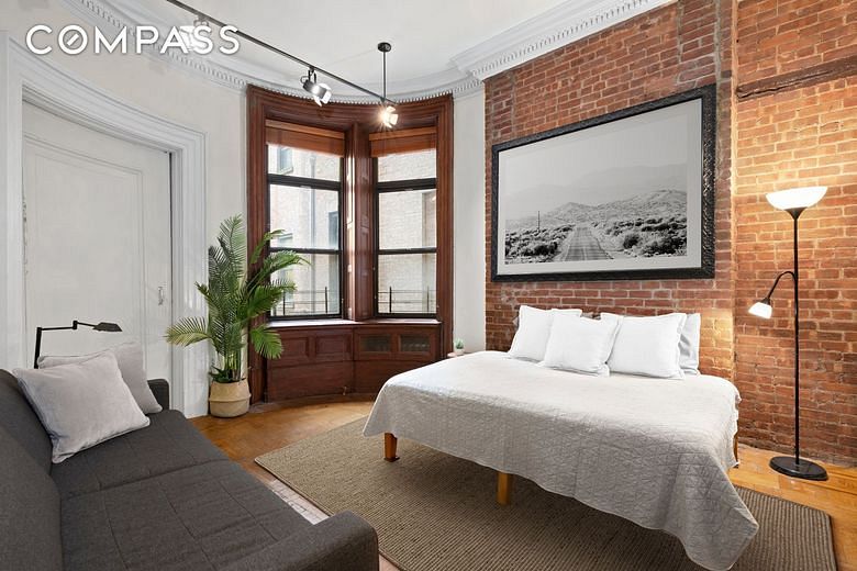 293 Riverside DRIVE #2B