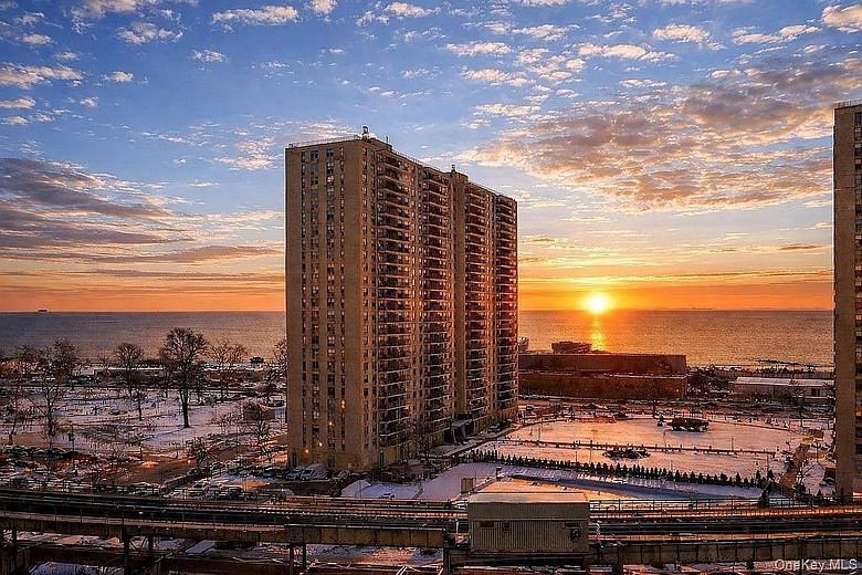 2944 W 5th Street #12O