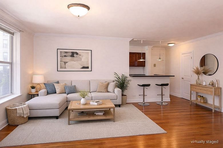 295 Bennett Avenue #8G