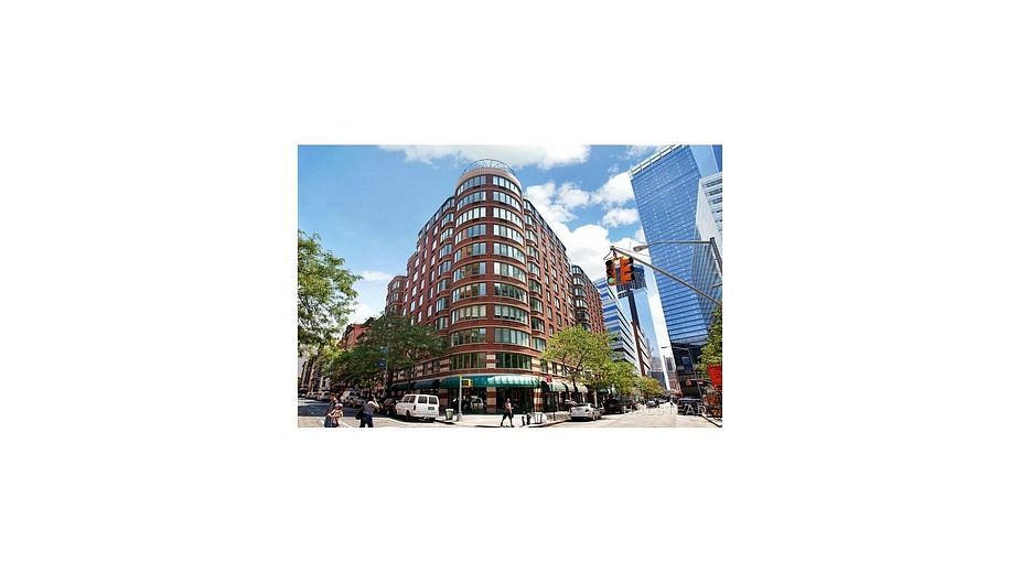 295 Greenwich Street #6C