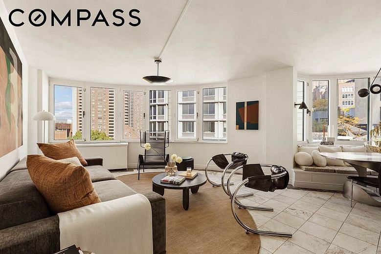 295 Greenwich Street #8/9H