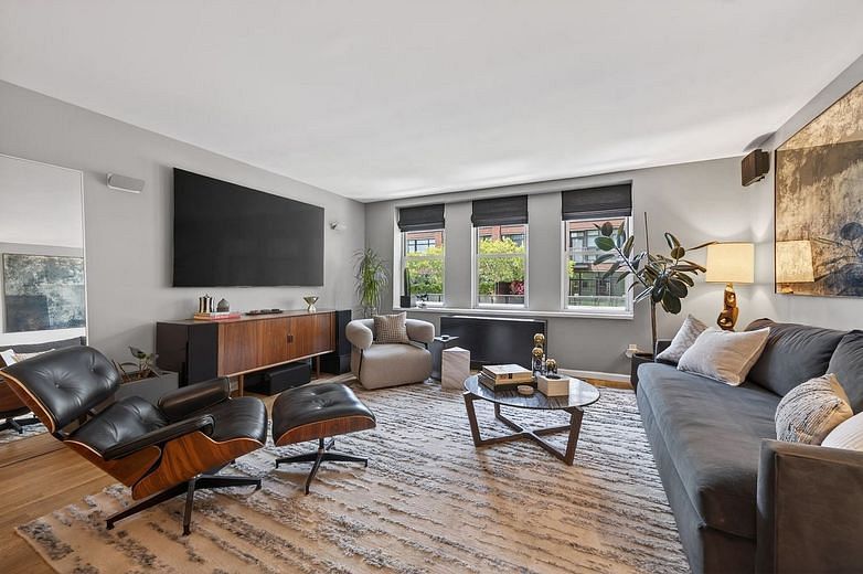 296 West 10th Street #6N