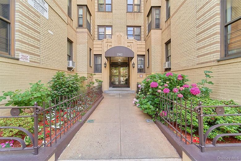2962 Decatur Avenue #4D