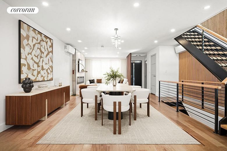 297 Bainbridge Street