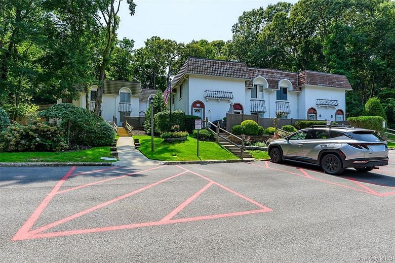 297 Brettonwoods Drive