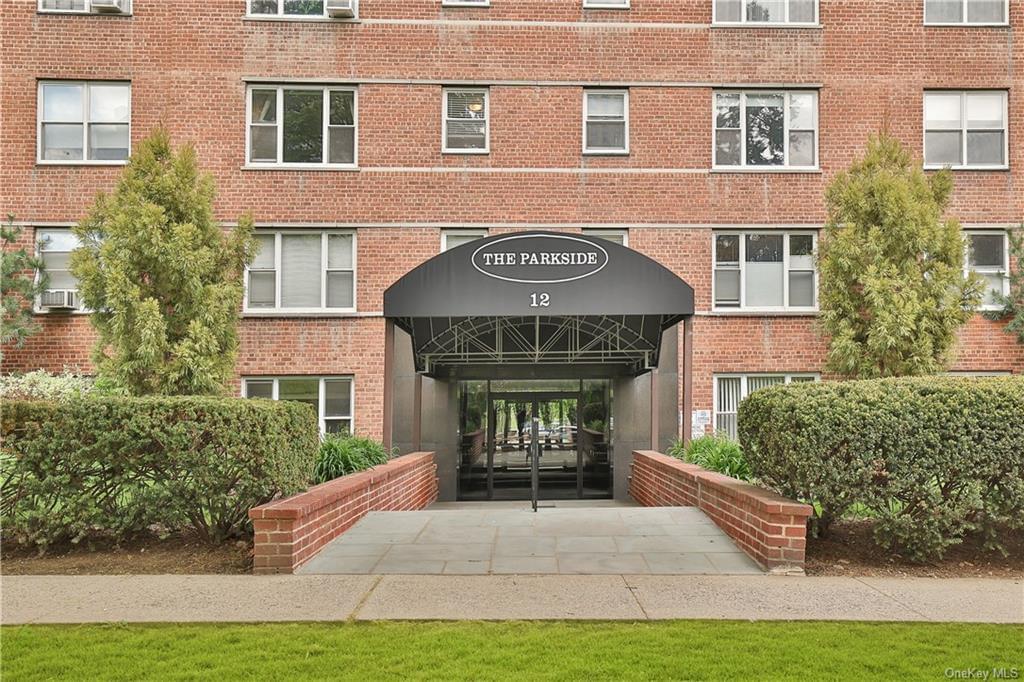 12 Westchester Avenue #1F in Westchester, White Plains, NY 10601
