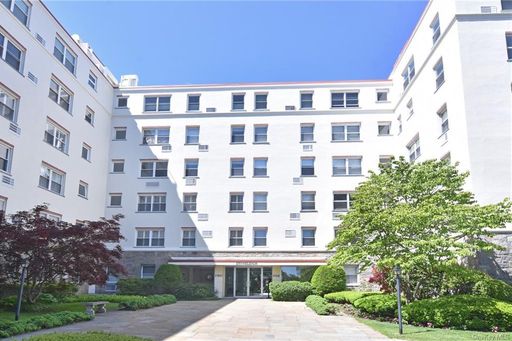 Image 1 of 22 for 2 Stoneleigh Plaza #1P in Westchester, Bronxville, NY, 10708