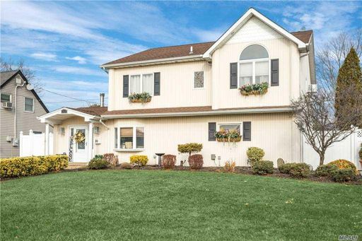 Image 1 of 22 for 53 Haymaker Lane Ln in Long Island, Levittown, NY, 11756