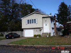 Image 1 of 1 for 673 Outlook Avenue in Long Island, W. Babylon, NY, 11704