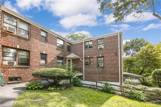 Image 1 of 33 for 31 Rockledge Road #2B in Westchester, Hartsdale, NY, 10530