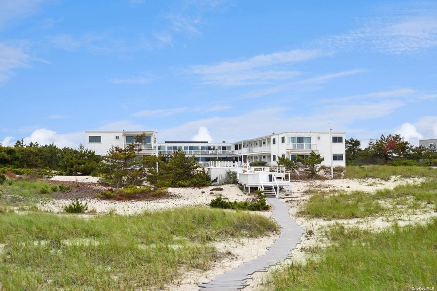 Image 1 of 18 for 281 Dune Road #14A in Long Island, Westhampton Bch, NY, 11978