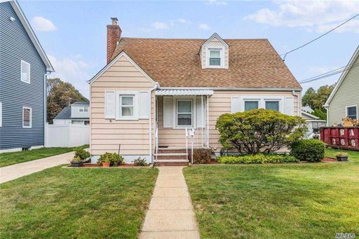 Image 1 of 18 for 235 Stephen Street in Long Island, N. Bellmore, NY, 11710