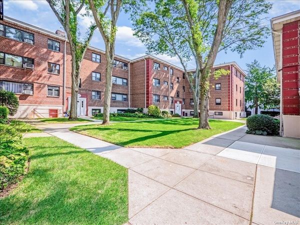 Image 1 of 13 for 91 Tulip  Ave #KB2 in Long Island, Floral Park, NY, 11001
