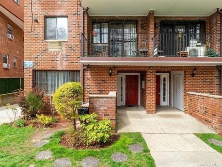 Image 1 of 16 for 71-48 163 Street #1 in Queens, Fresh Meadows, NY, 11365