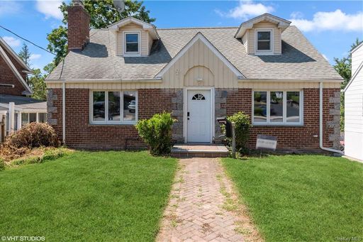 Image 1 of 17 for 119 Hoover Road in Westchester, Yonkers, NY, 10710