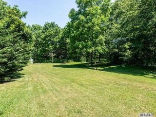 Image 1 of 20 for 79 Sweet Hollow Rd in Long Island, Huntington, NY, 11743