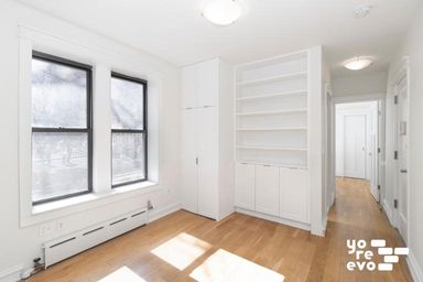 Image 1 of 12 for 342 West 21st Street #1C in Manhattan, NEW YORK, NY, 10011