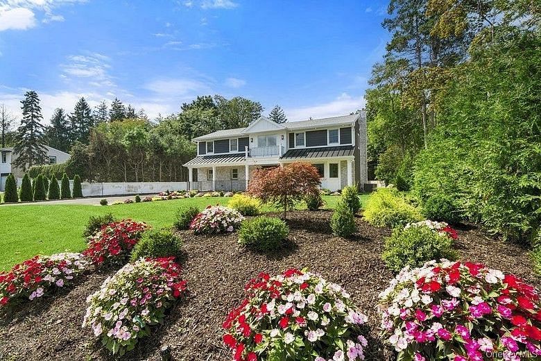 3 Aron Drive