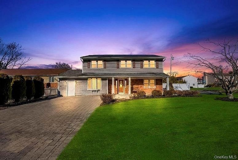 3 Avelaine Court