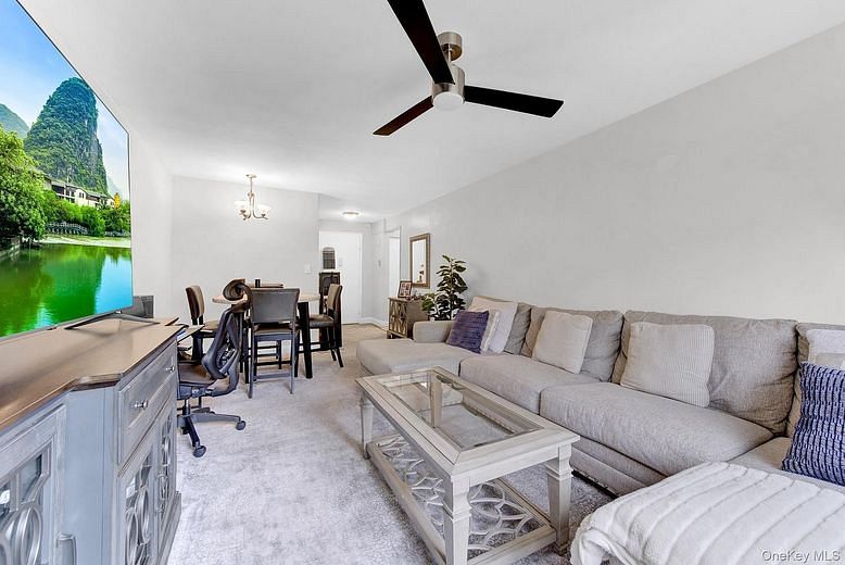 3 Birchwood Court #3H